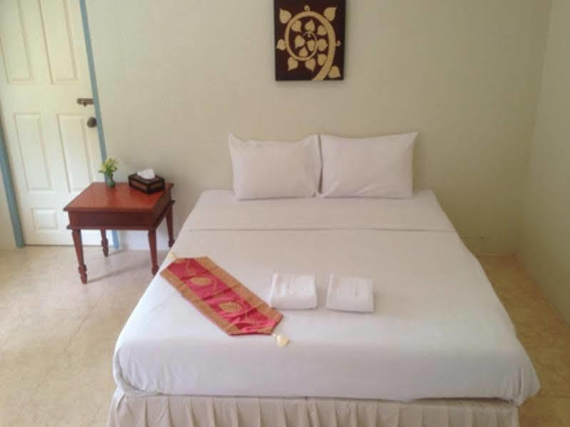 Oyo 479 Water Jade Natural Resort Thai Mueang Luaran gambar